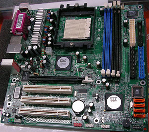 MSI moederbord MS-7093 voor AMD met PCI-Express
